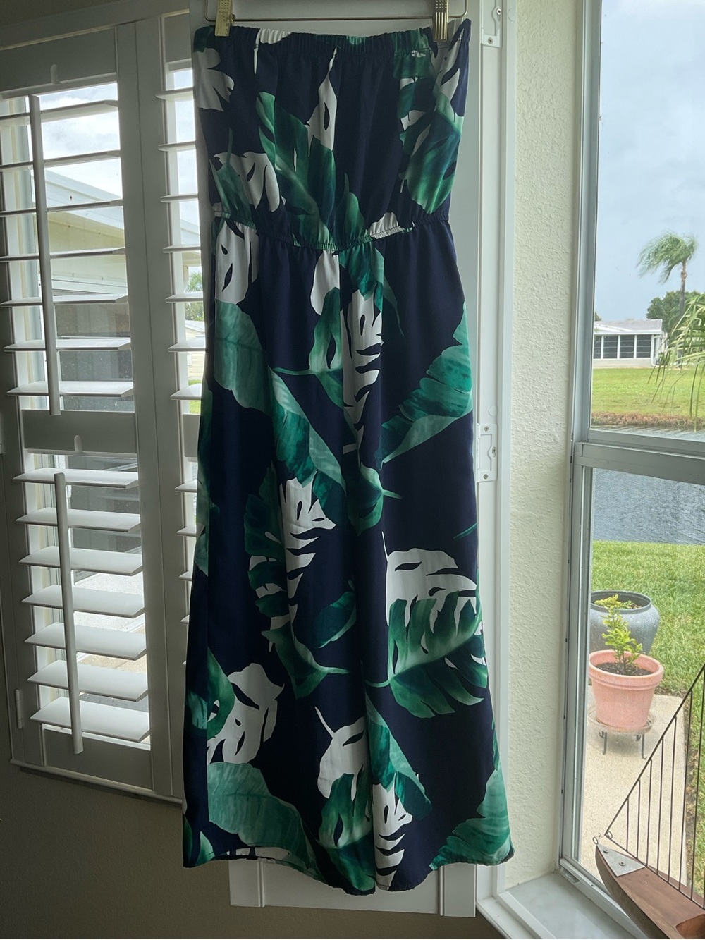 Love J Strapless Wide-Leg Jumpsuit Navy Green White Tropical Palm Leaf Design, S